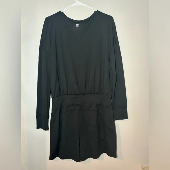SWEATY BETTY Gary Long Sleeve Romper - Black size medium - Picture 3 of 6